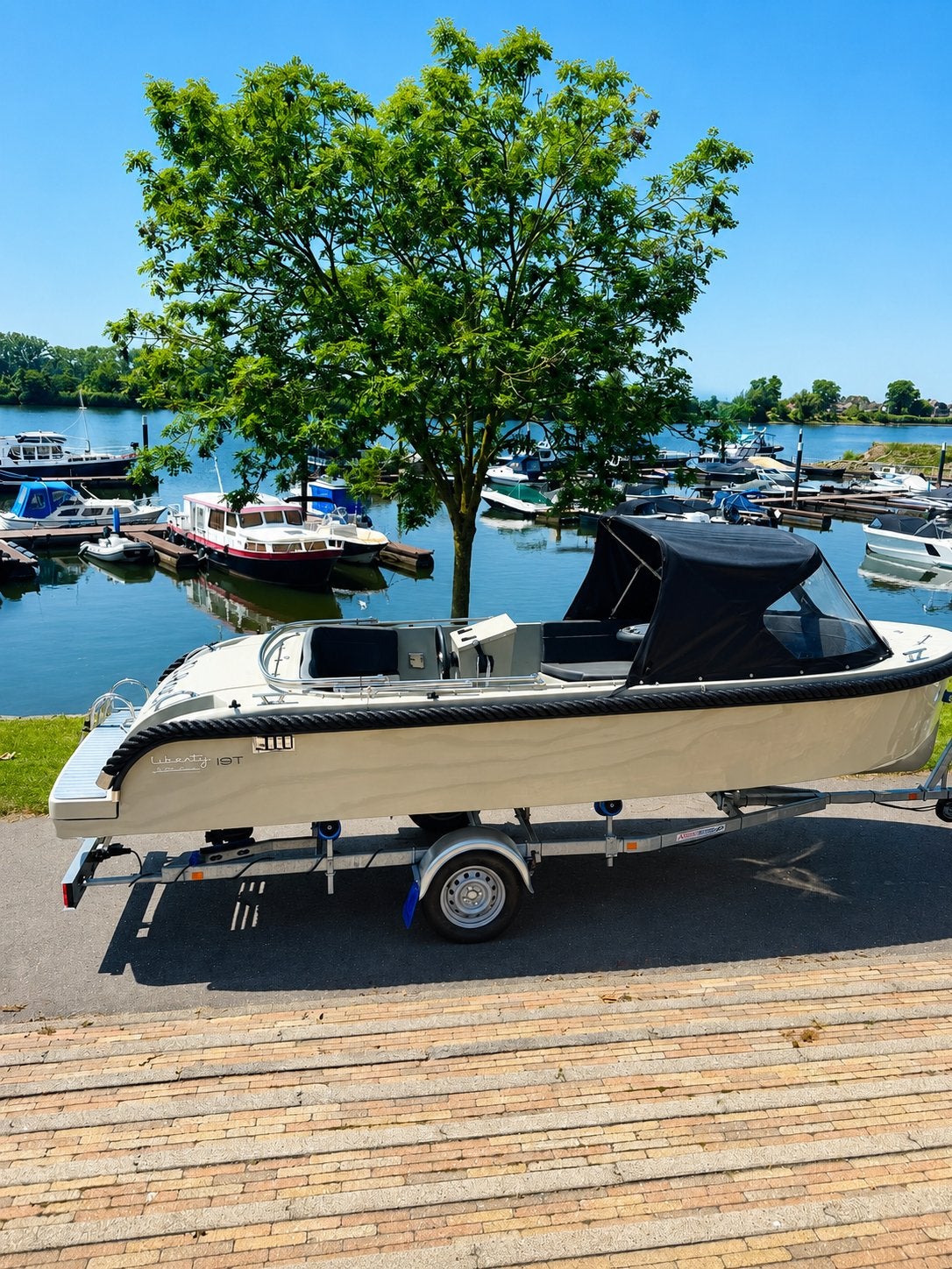 Liberty T19 tender kampeer edition suzuki 20pk bwj023 KOOPJE, Ophalen, Tender, Zo goed als nieuw, Elektrische start