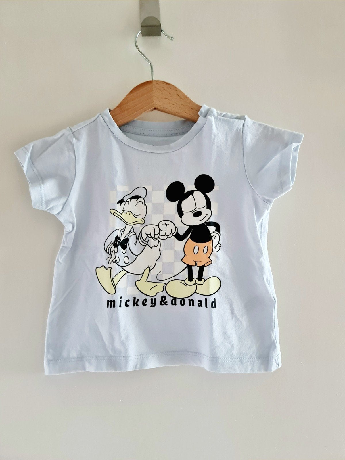 Mickey en Donald shirtje maat 74, Kinderen en Baby's, Babykleding | Maat 74, C&A, Ophalen of Verzenden, Zo goed als nieuw, Jongetje