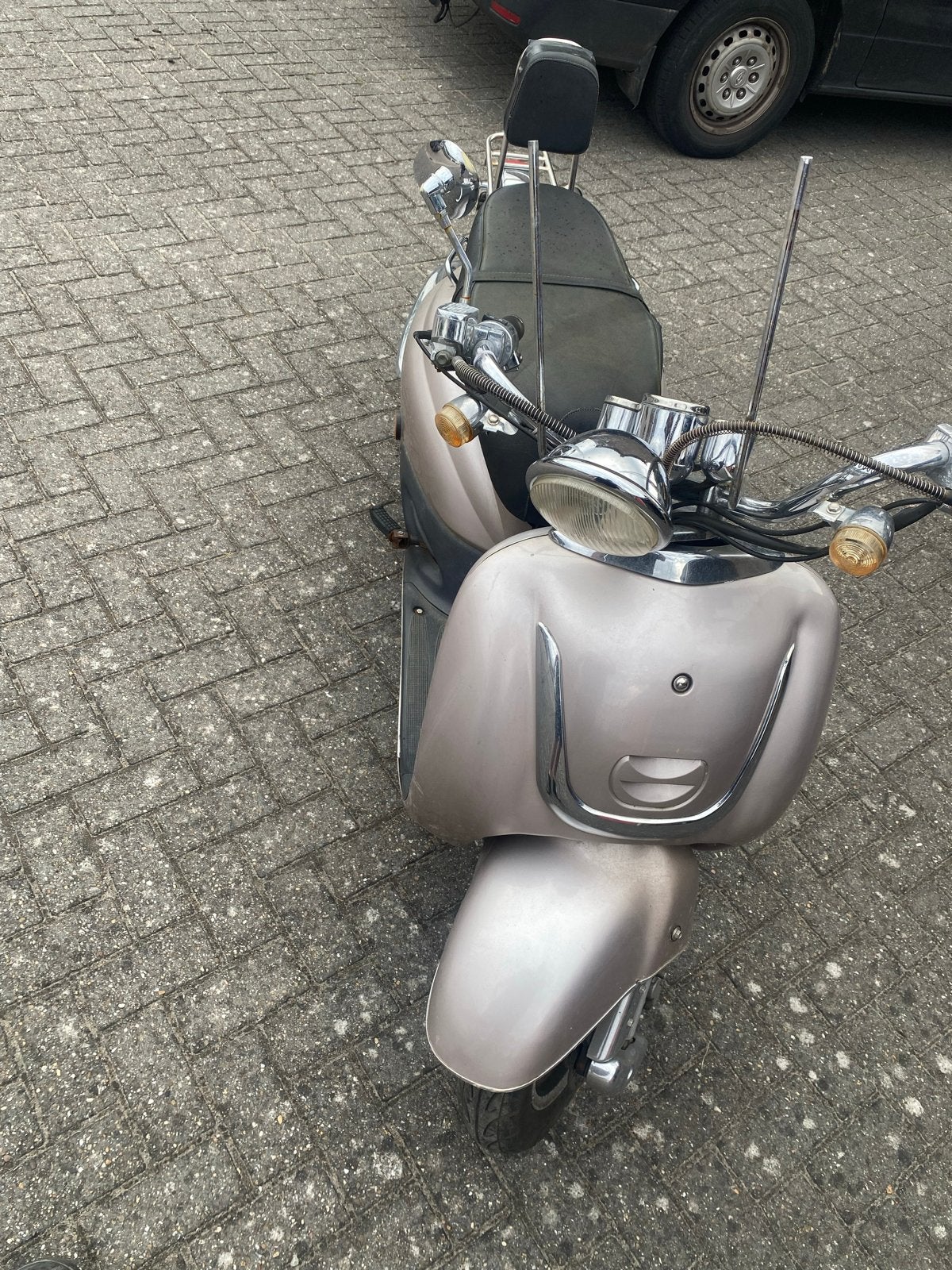 Agm retro scooter onderdelen: windscherm, kappenset, zadel,, Fietsen en Brommers, Brommeronderdelen | Scooters, Ophalen of Verzenden