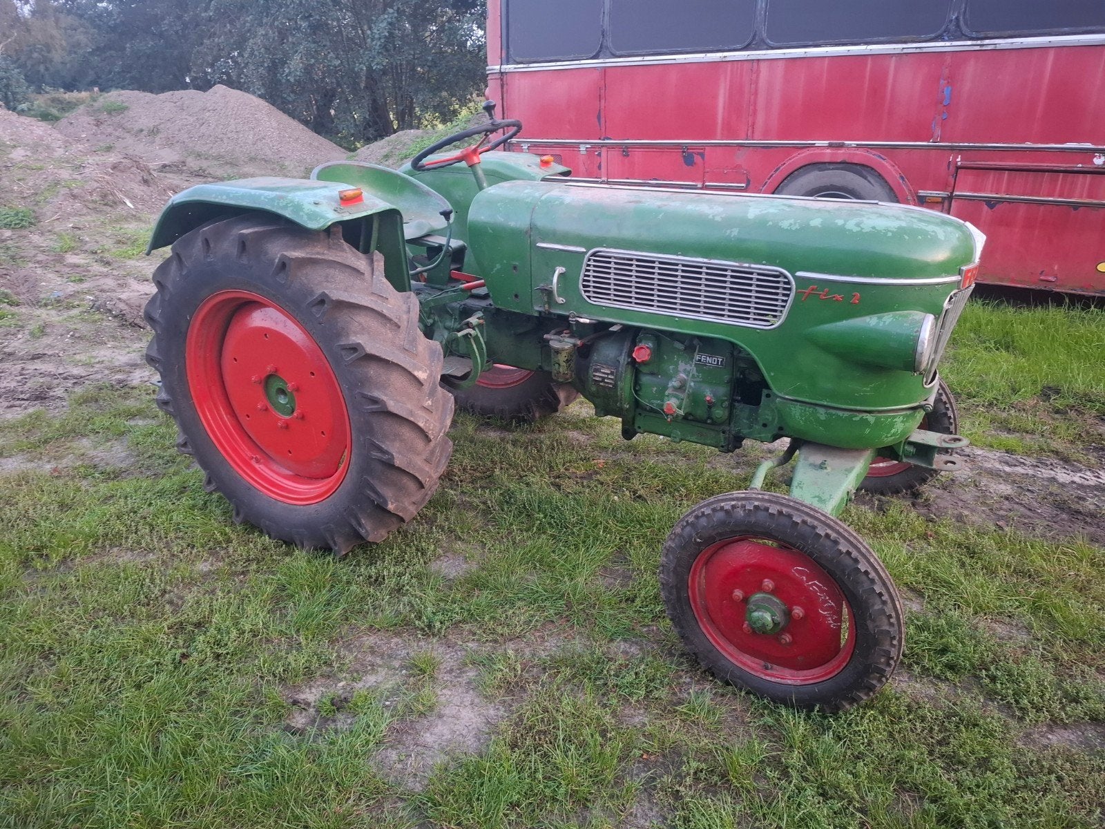 Fendt Fix 2 Schuurvondst - Watergekoeld, Ophalen