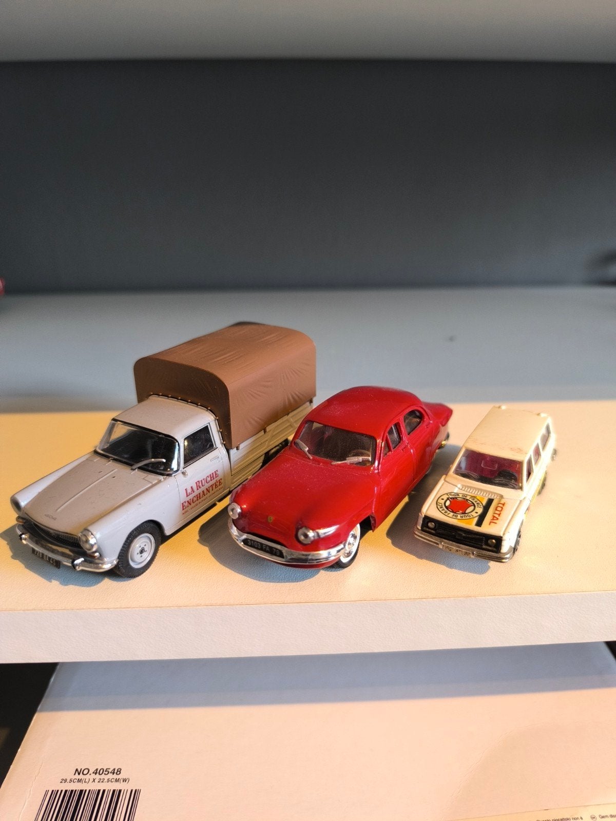 Set van 3 vintage modelauto's: Panhard, Volvo, Peugeot, Overige merken, Gebruikt, Auto, 1:32 tot 1:50