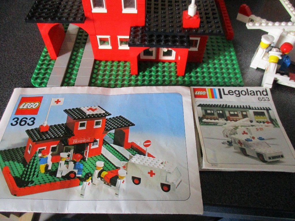 lego set 363-Ziekenhuis met figuren set 653 is extra, Ophalen of Verzenden, Gebruikt, Complete set, Lego