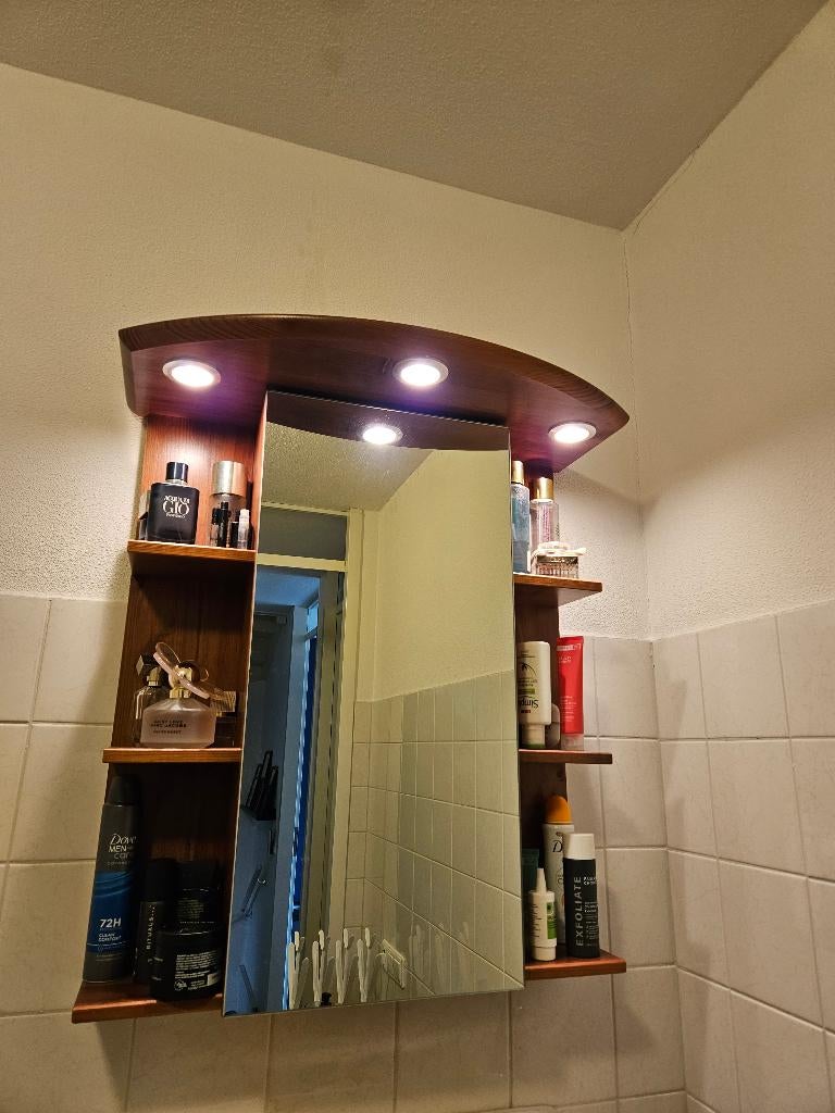 Houten spiegelkast met LED‑verlichting, Huis en Inrichting, Badkamer | Badkamermeubels, Ophalen, Spiegelkast, 50 tot 100 cm, Zo goed als nieuw