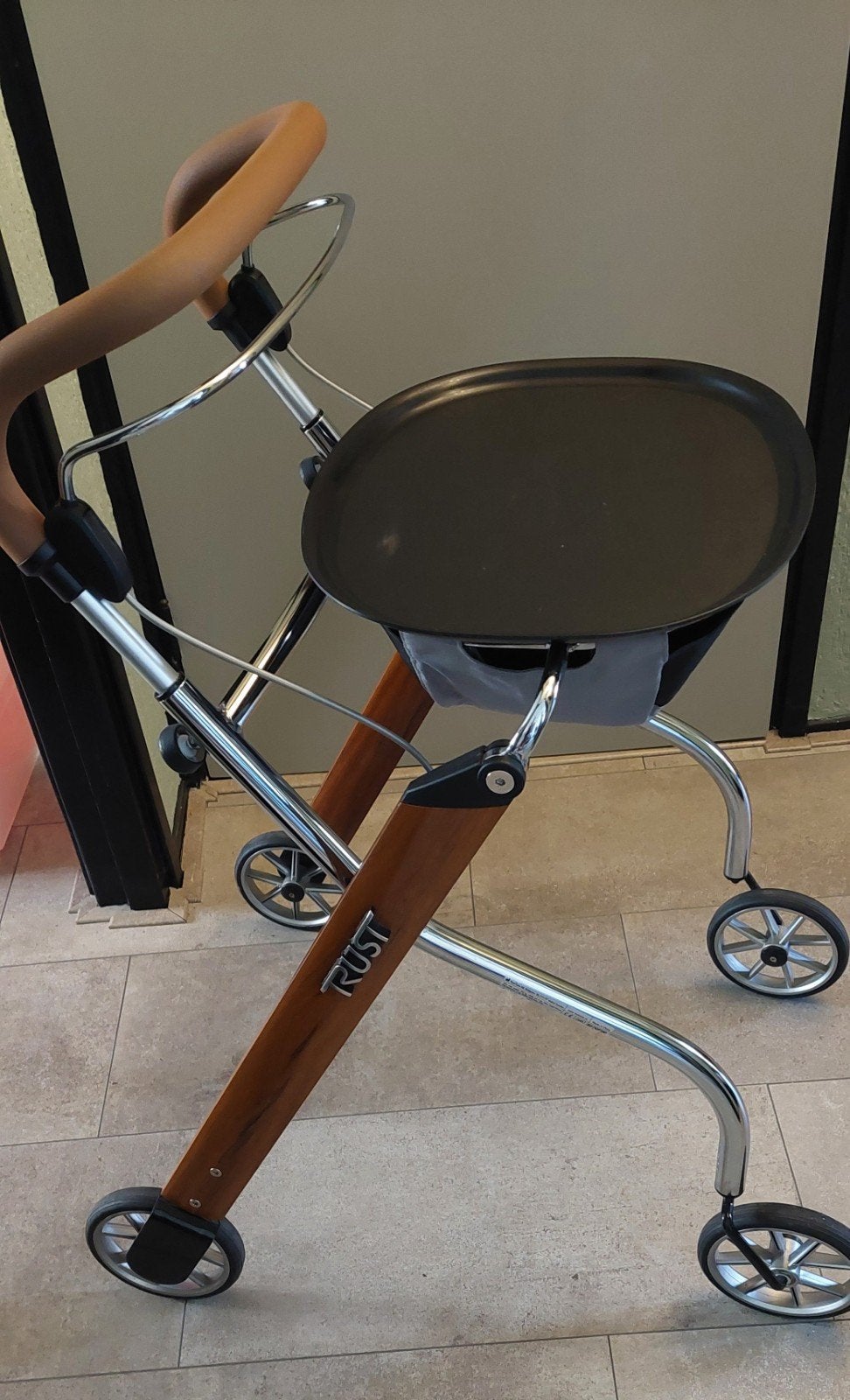 trust rollator voor binnen, Diversen, Rollators, Ophalen of Verzenden, Opvouwbaar, Zo goed als nieuw
