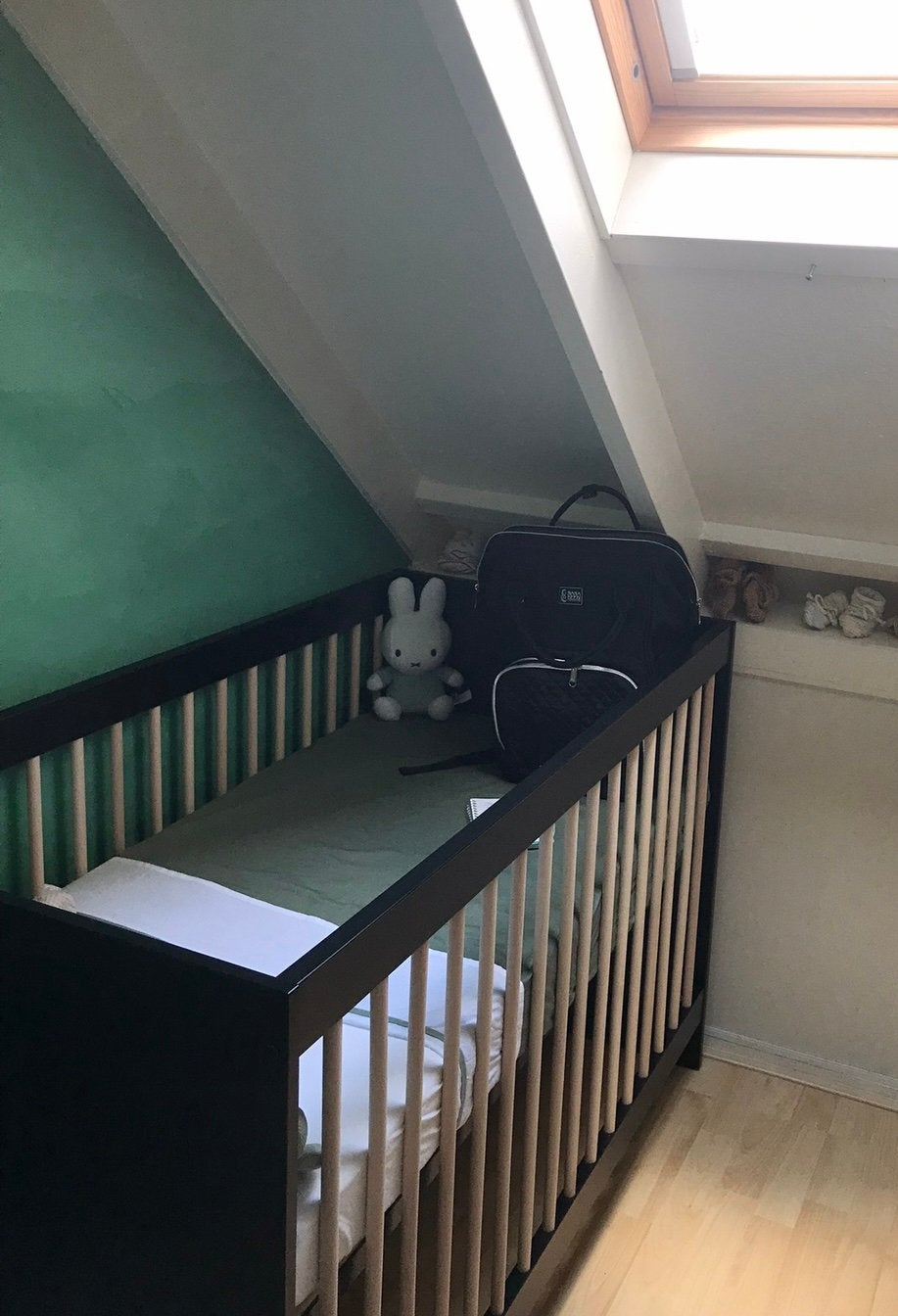 Ledikant 60x120 incl. matras + hoeslakens, Ophalen, Zo goed als nieuw, Jongetje of Meisje