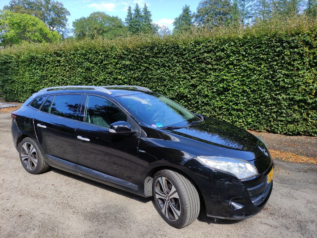 Renault Mégane 1.4 TCE 96KW Estate 2011 GRATIS winterwielen, Voorwielaandrijving, Euro 5, Zwart, 4 cilinders