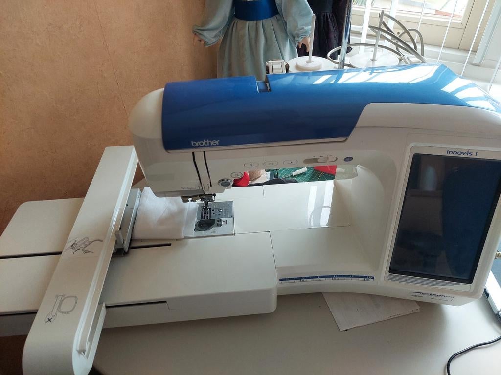 Nette borduurmachine, Hobby en Vrije tijd, Ophalen of Verzenden, Gebruikt, Borduurmachine