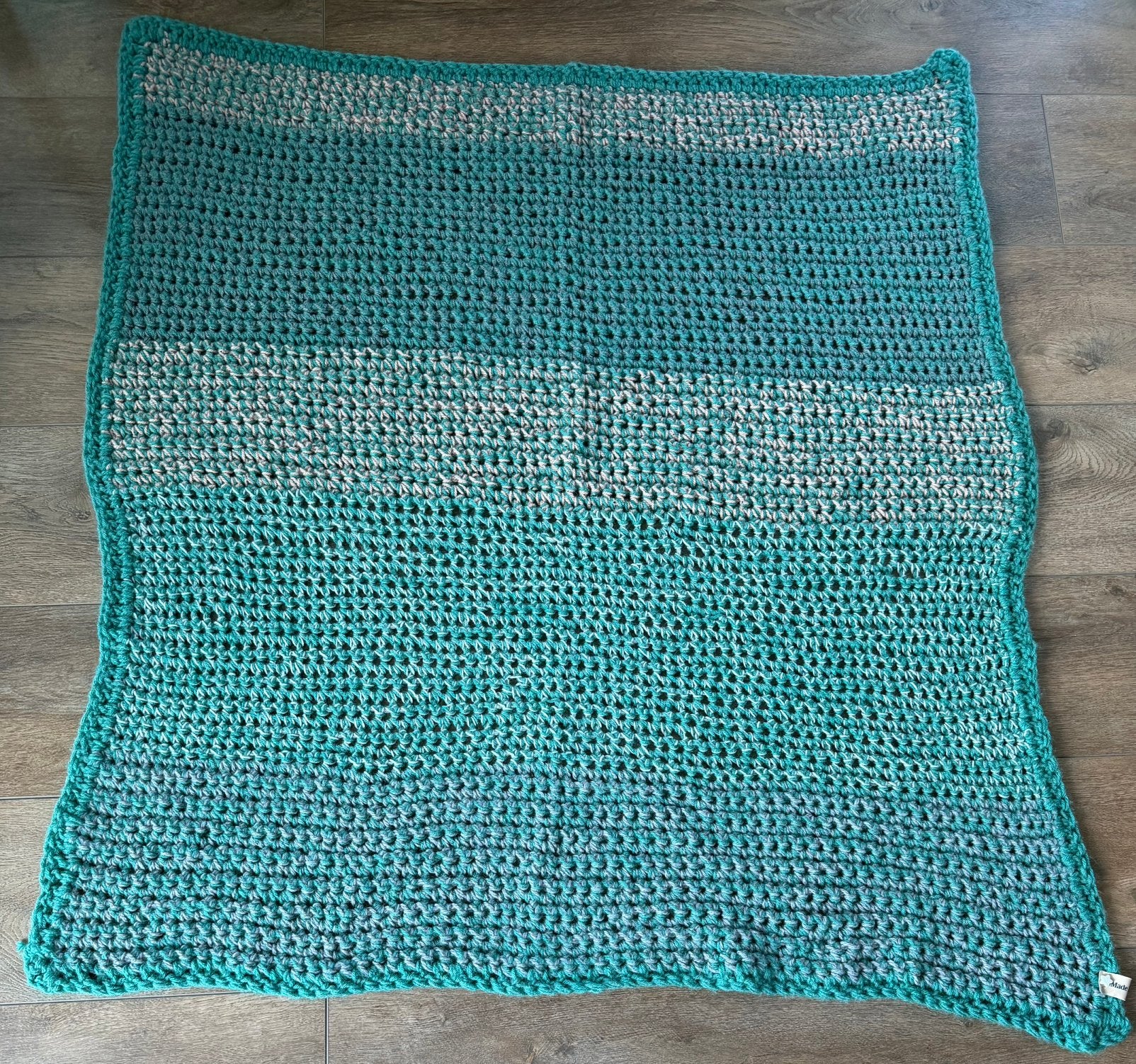 Mooi handgemaakt gehaakt kleed – turquoise & grijstinten, Overige kleuren, 120 cm, 135 cm, Ophalen of Verzenden