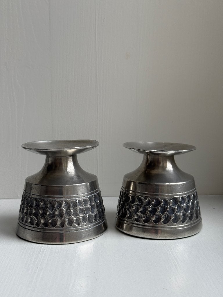 Vintage tinnen kandelaars van Perletinn Noorwegen Oslo Metal, Gebruikt, 7 cm, Ophalen of Verzenden, Metaal