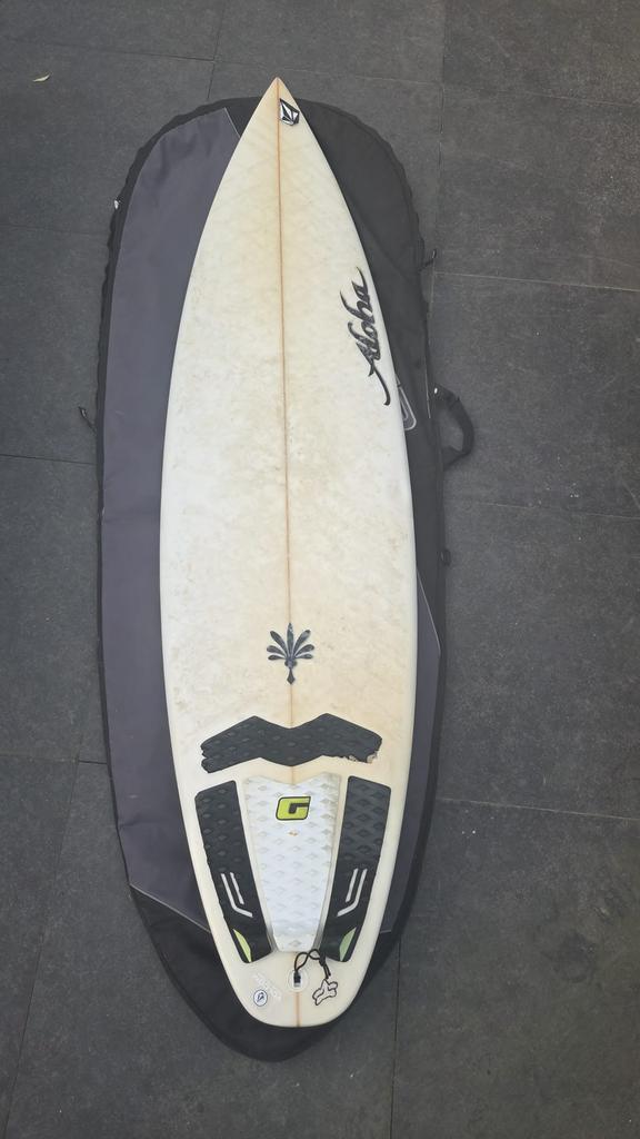 Aloha af2 turbo 6”6 shortboard, Watersport en Boten, Golfsurfen, Ophalen, Zo goed als nieuw, Shortboard, Met vinnen