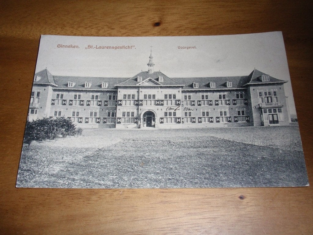 Breda Ginneken  St Laurentiusgesticht Voorgevel, Ophalen of Verzenden, Voor 1920, Gelopen, Noord-Brabant