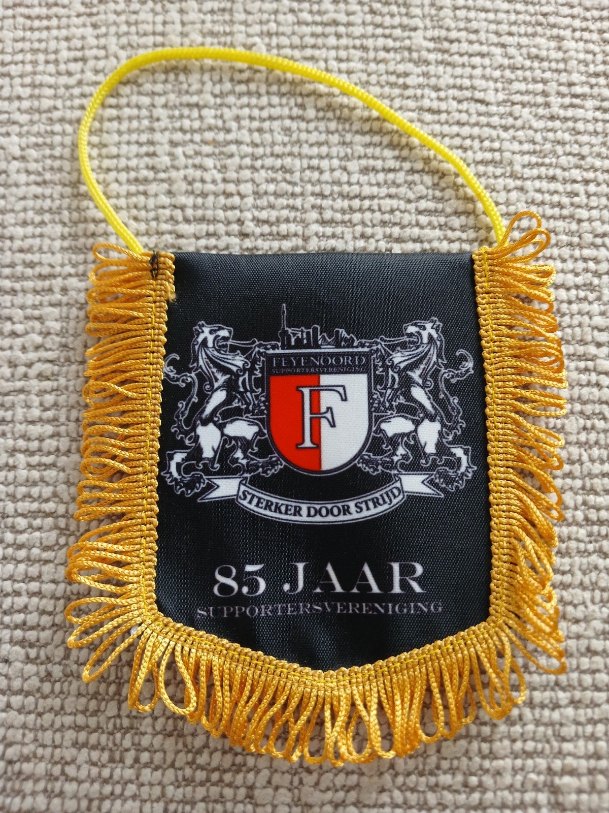 Feyenoord Vaantje - 85 Jaar Supportersvereniging, Verzamelen, Ophalen of Verzenden, Zo goed als nieuw, Feyenoord, Vaantje of Sjaal