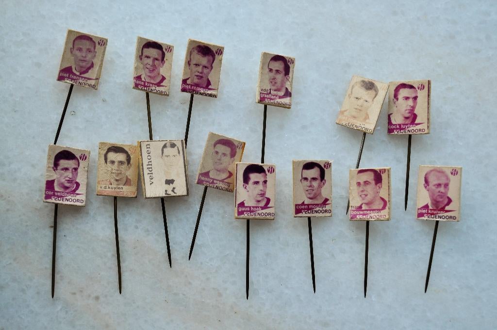 Vintage Speldjes Spelers Feyenoord / van Houten 1960s, Ophalen of Verzenden, Gebruikt, Sport