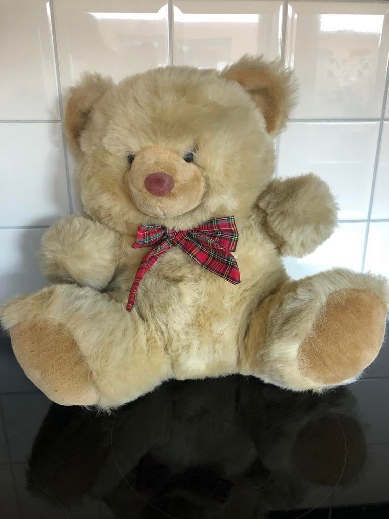 Mooie lichtbruine teddybeer, Verzamelen, Beren en Cherished Teddies, Ophalen of Verzenden, Zo goed als nieuw, Overige merken