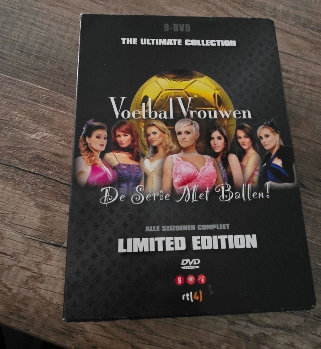 Voetbalvrouwen - De Serie Met Ballen! - Complete Collectie, Ophalen of Verzenden