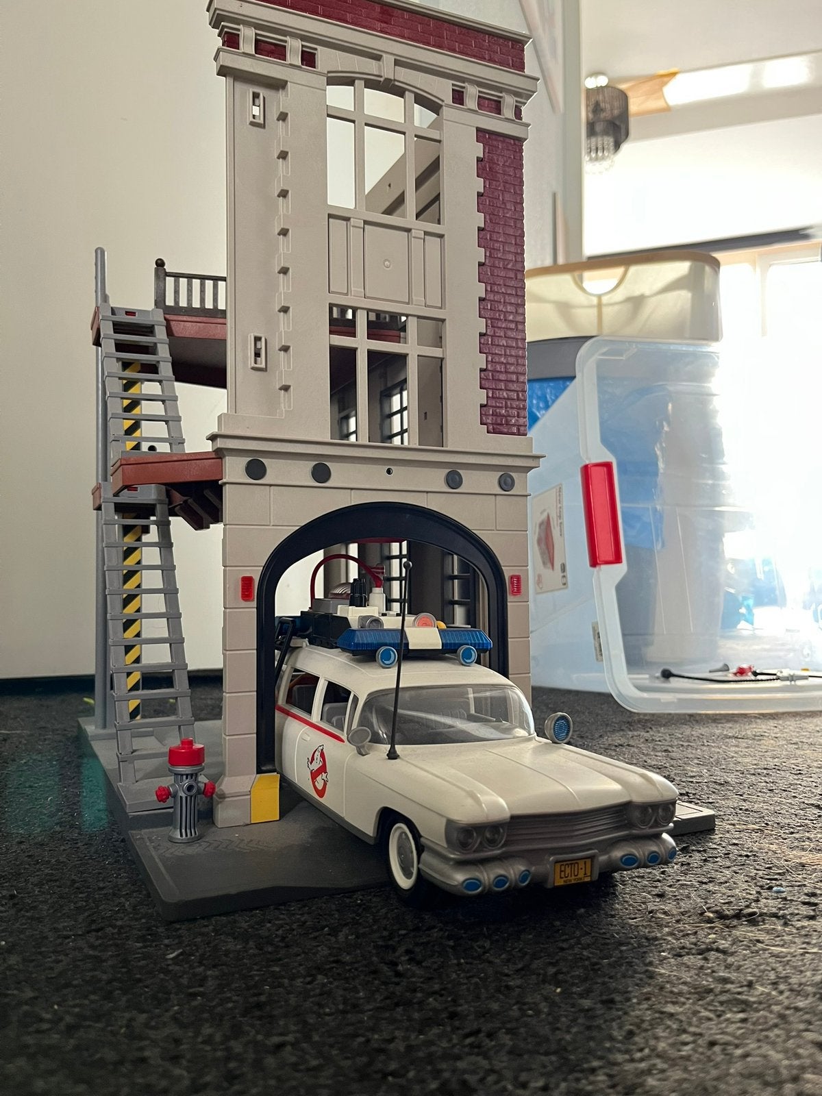 Playmobil Ghostbusters kazerne (9219) + Ecto-1 (9220), Gebruikt, Losse onderdelen, Overige typen, Ophalen of Verzenden