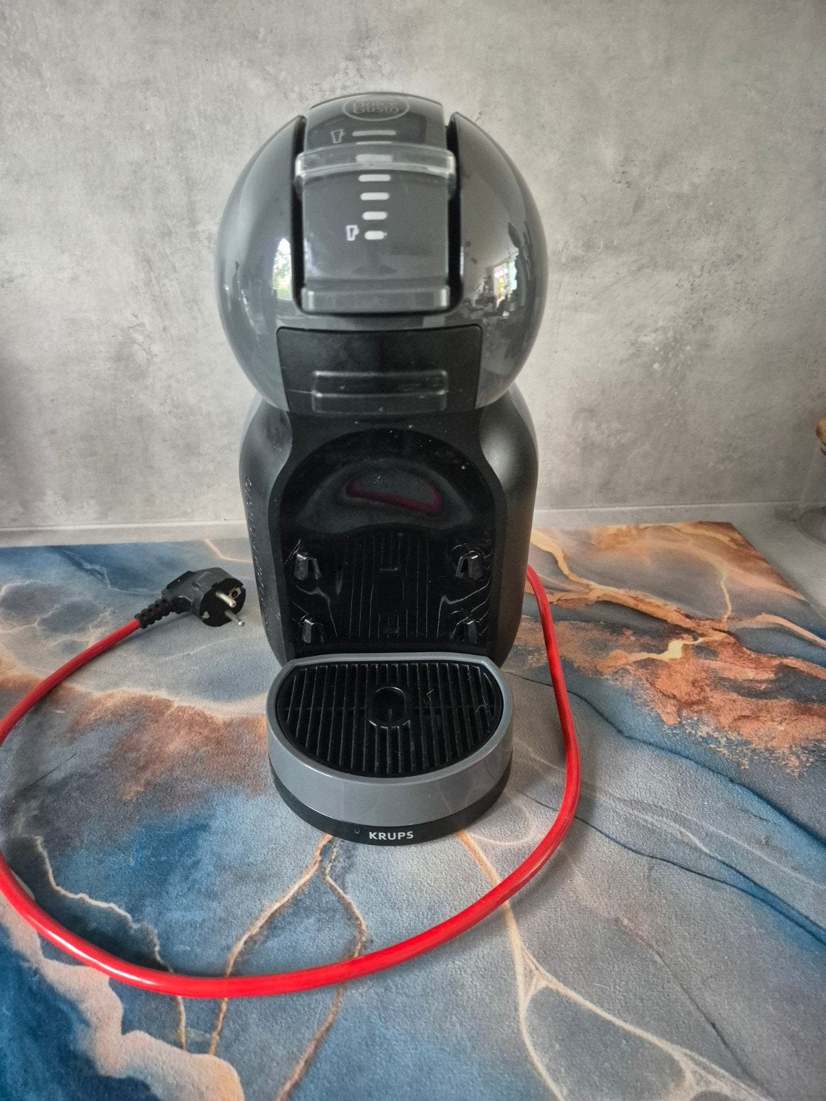 Nescafe Dolce Gusto, Ophalen of Verzenden, Zo goed als nieuw, Koffiemachine