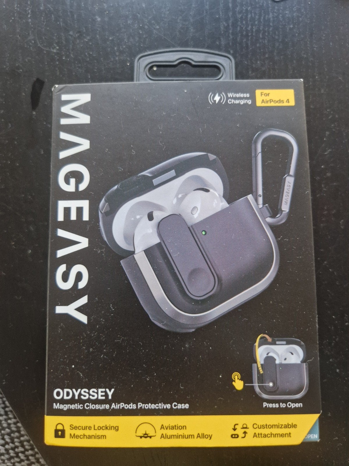 MAGEASY Odyssey AirPods 4 Beschermhoes met MagSafe, Magnetische sluiting, Zwart, IPhone 16e, Overige merken