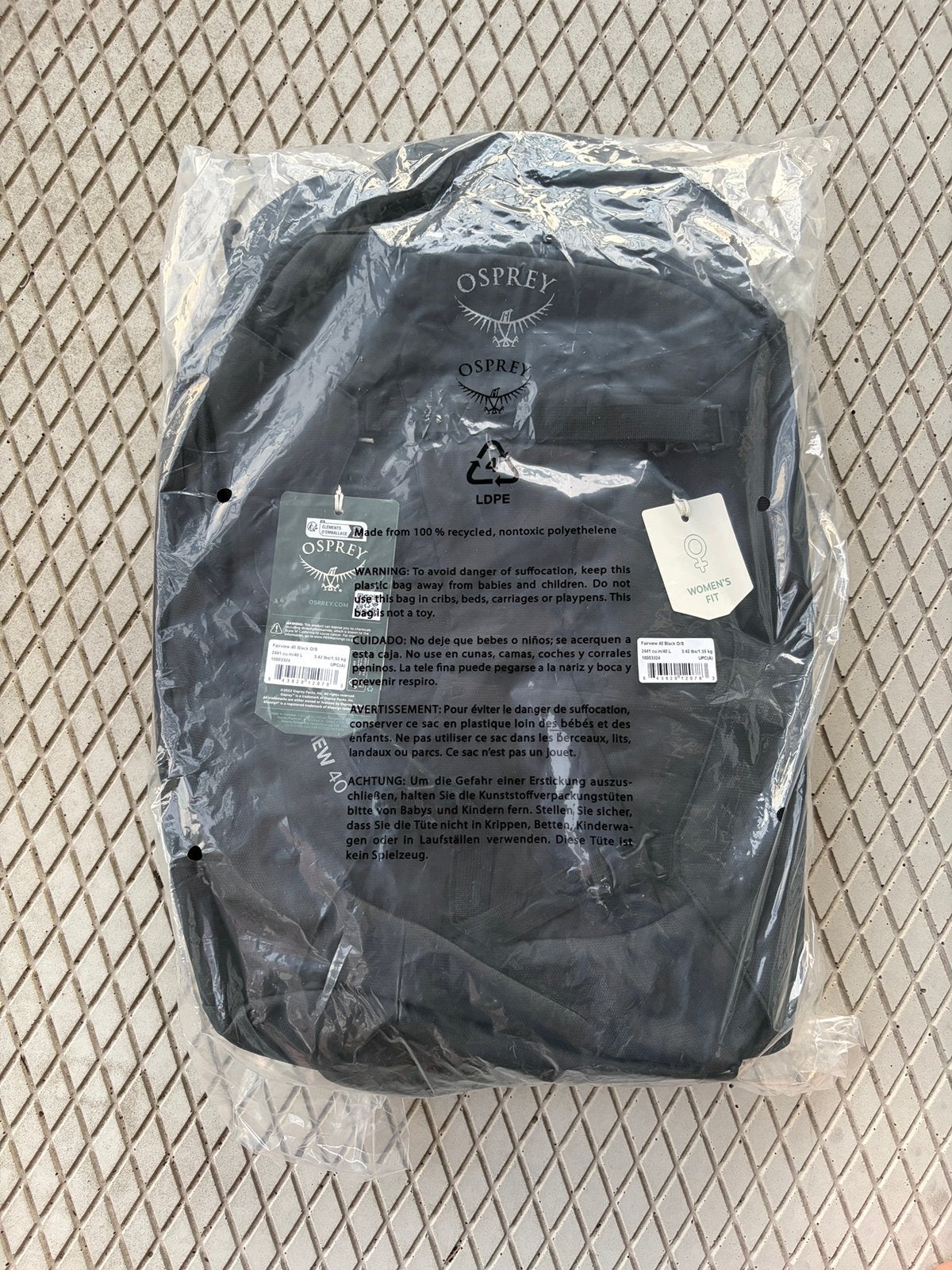Osprey Fairview Women’s Travel Pack 40L – Black – Brand New, Ophalen of Verzenden, Zo goed als nieuw, Hard kunststof