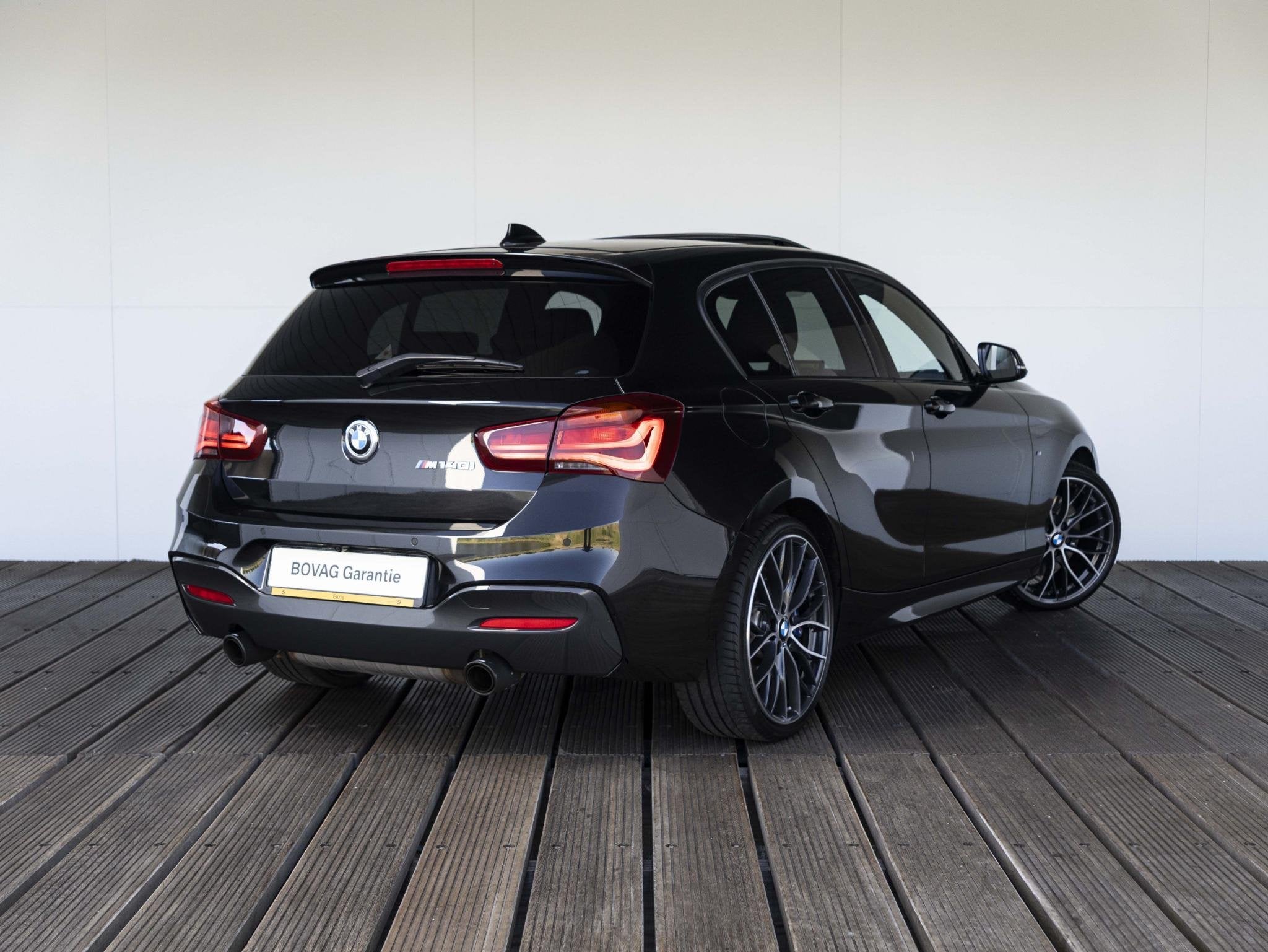 BMW 1 Serie M140i | High Executive | M Sportpakket | 18 inch, Auto's, 12 maanden, Gebruikt, Euro 6, Onderhoudsboekje