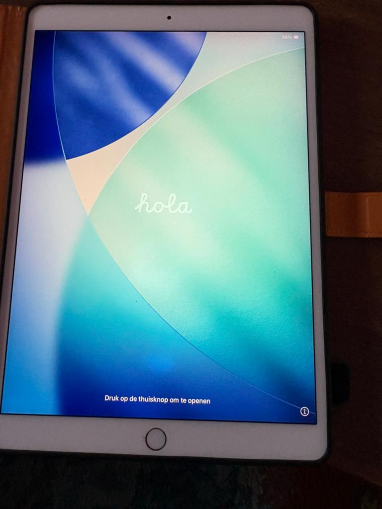 Ipad air 3, Apple iPad Air, Zo goed als nieuw, Wi-Fi, Zilver