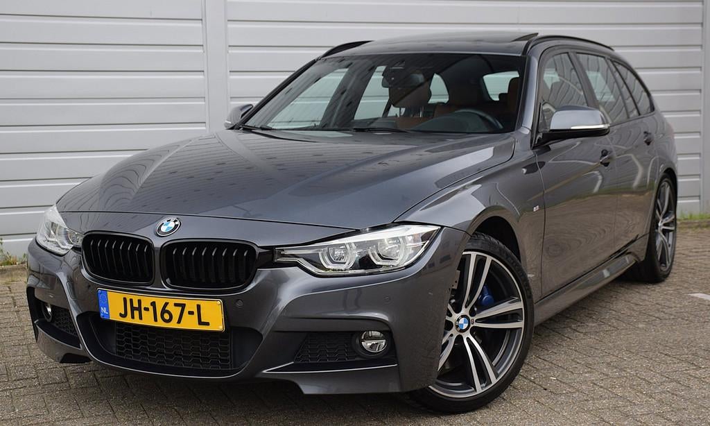 BMW 3-serie Touring 330i*M-Pakket*Pano*Head-up*Trekhaak*123D, Achterwielaandrijving, 4 cilinders, 252 pk, 1540 kg