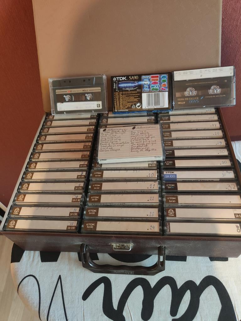 Koffer met 40 cassettes TDK SA90 CrO2., Ophalen of Verzenden, Gebruikt, Overige genres, 2 t/m 25 bandjes