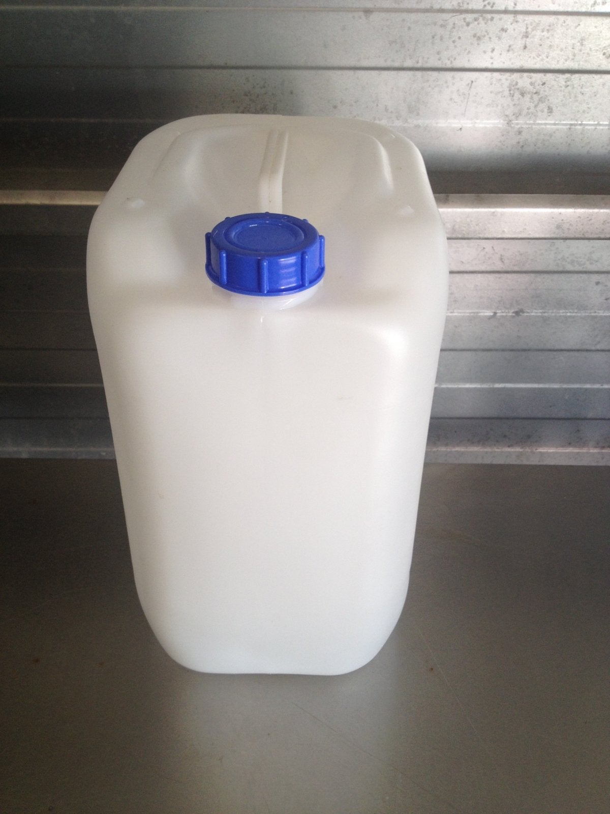 JERRYCANS 20 LITER ( 10 VOOR €35,- ), Minder dan 75 liter, Ophalen, Zo goed als nieuw