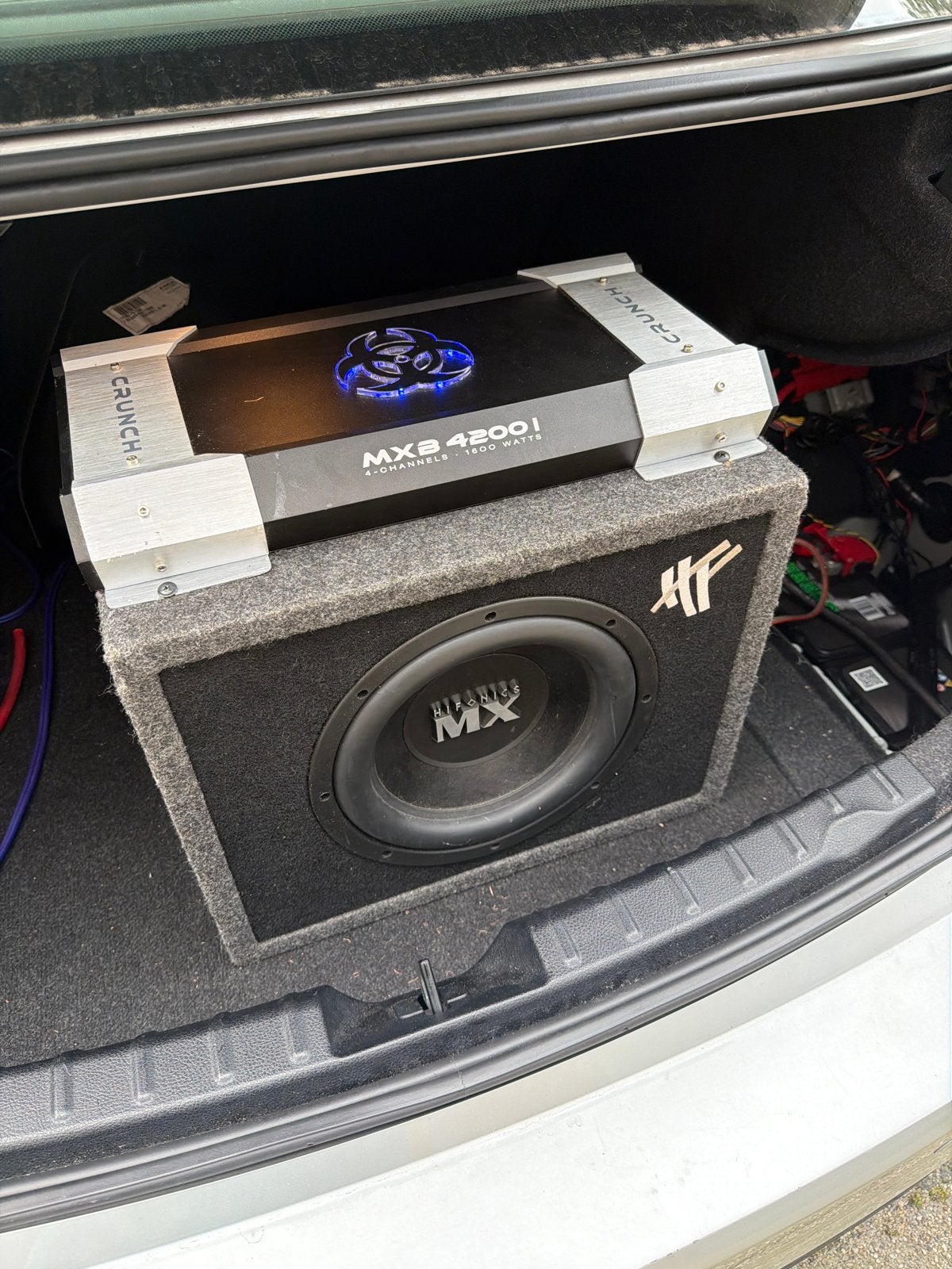 Crunch MXB 4200i Versterker met Hifonics MX Subwoofer, Ophalen, Gebruikt