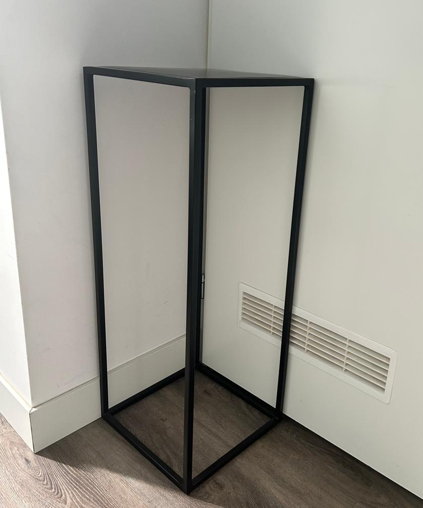 Pilaar, zuil, plantentafel, Ophalen, Gebruikt