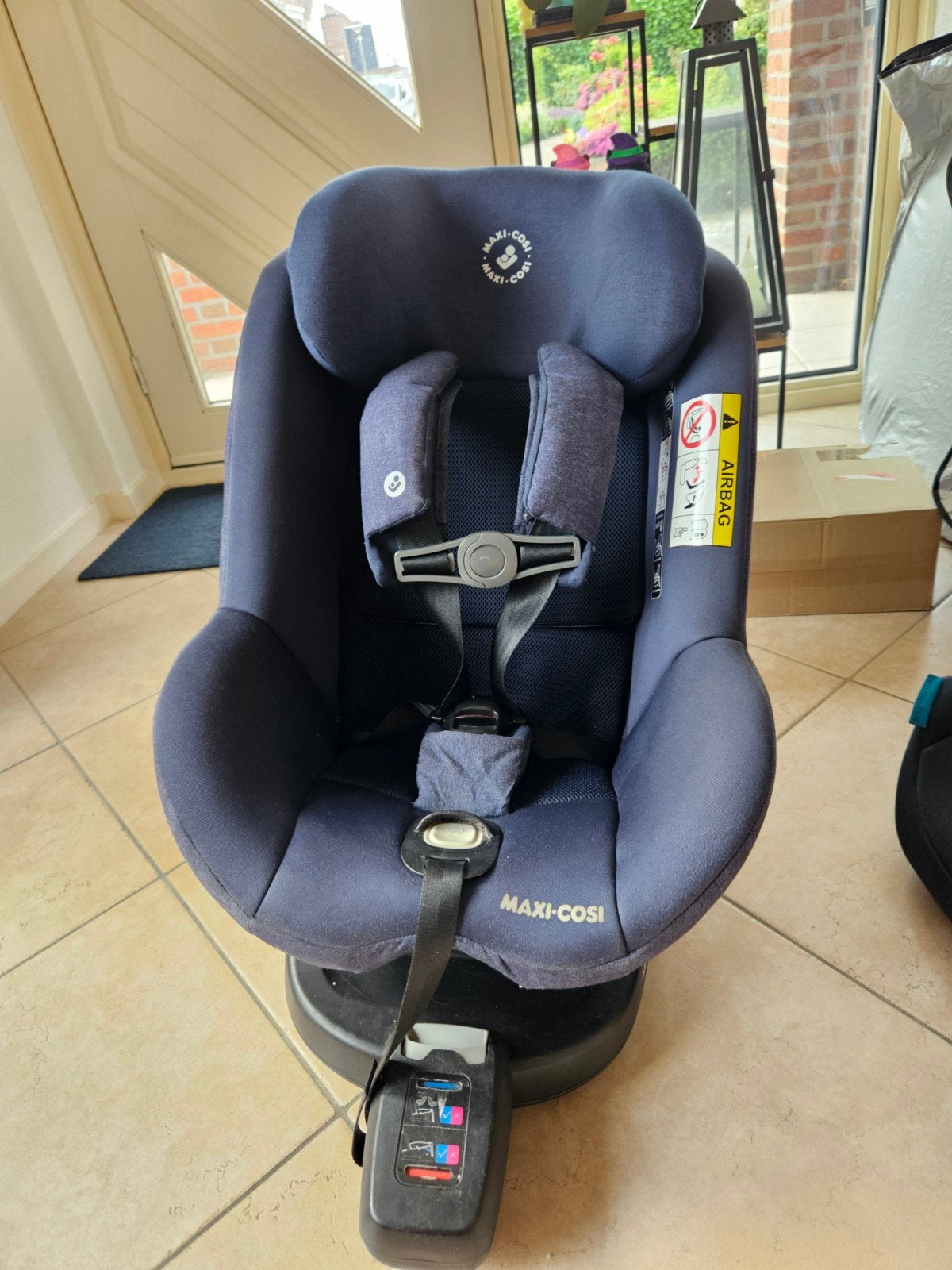 Maxi Cosi Beryl blauw met Isofix base en baby inzet, Ophalen, Verstelbare rugleuning, Gebruikt, 9 t/m 36 kg