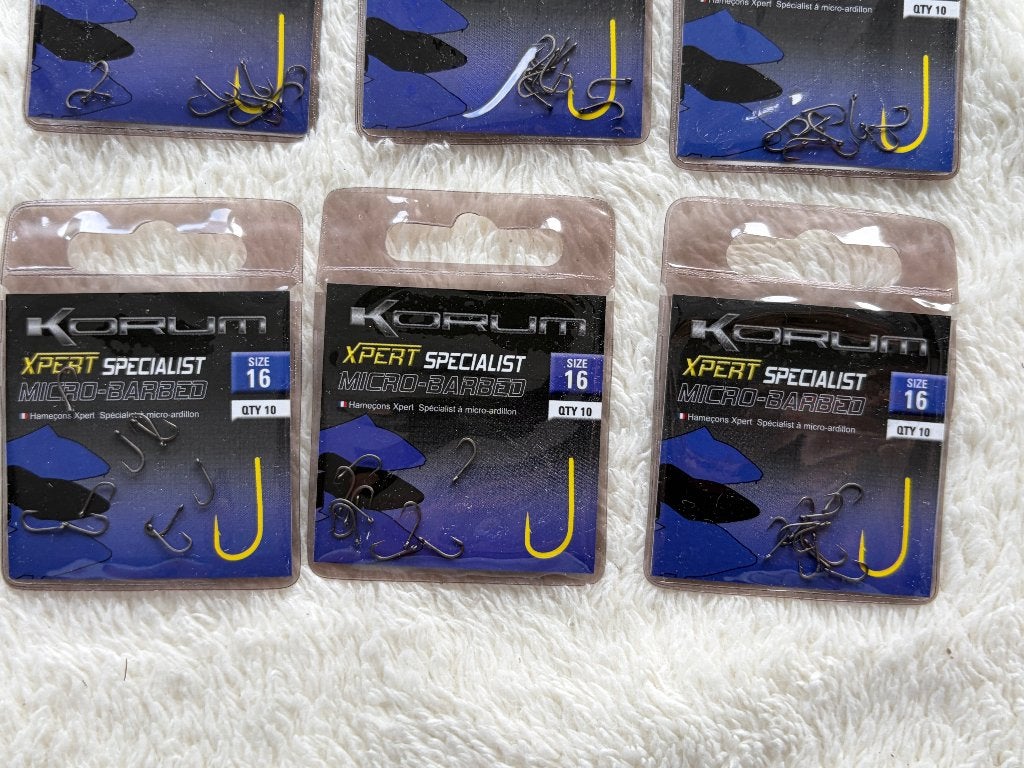 adv 170 / NIEUW set 6 pakjes haakjes KORUM, Ophalen of Verzenden, Nieuw, Haak