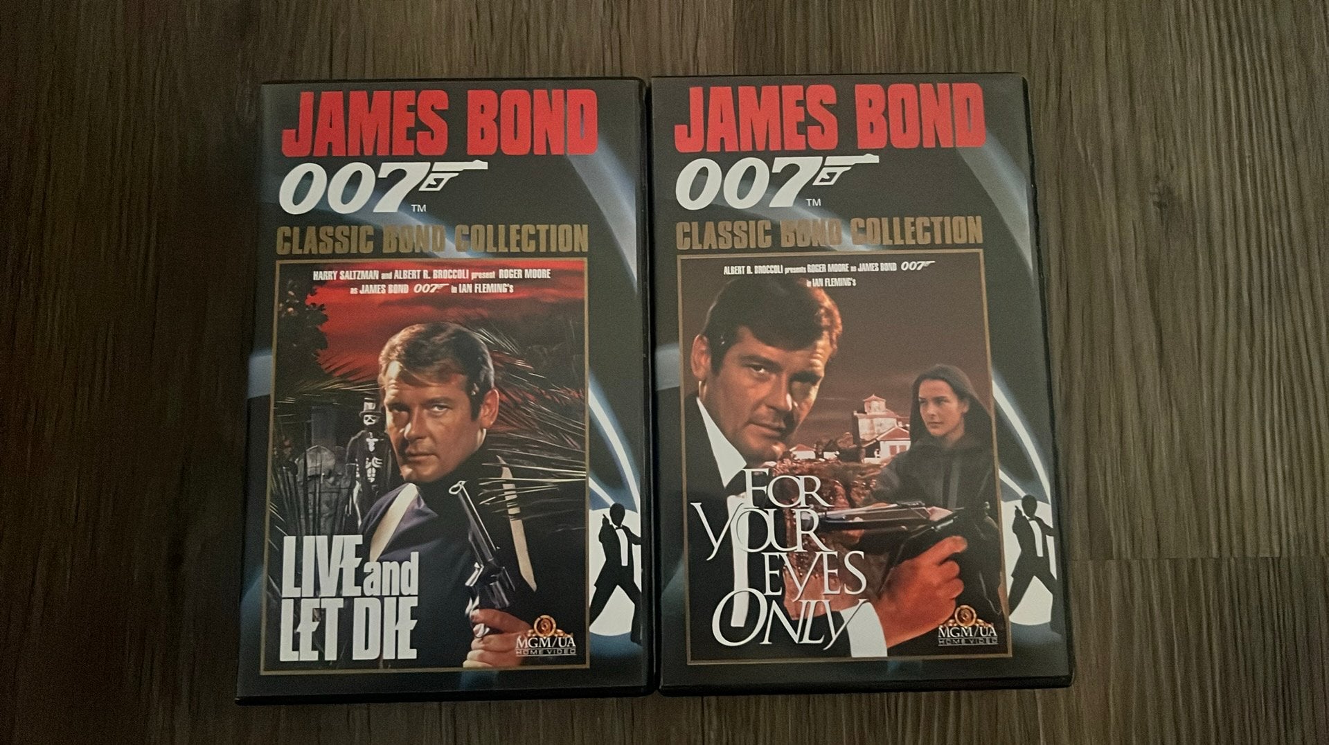 James Bond 007 For your eyes only en Live and let die, Vanaf 12 jaar, Verzenden, Zo goed als nieuw, Actie en Avontuur