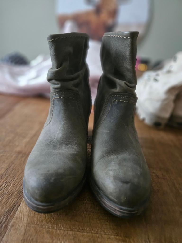 Donkergroene enkellaarsjes / western boots maat 37, Kleding | Dames, Schoenen, Ophalen of Verzenden, Nieuw, Groen