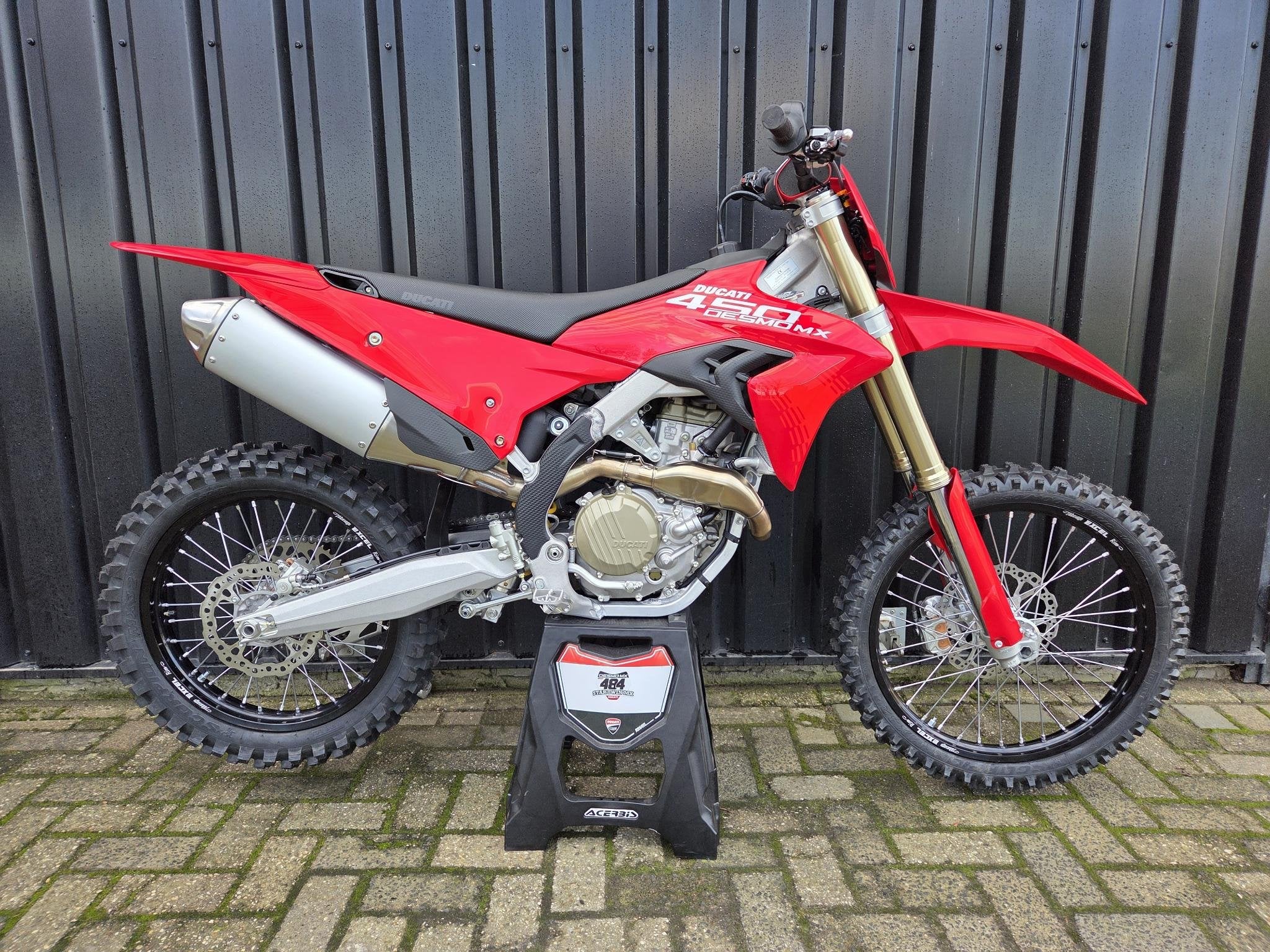 Ducati Desmo450 MX, 450 cc, Nieuw, Bedrijf, Meer dan 35 kW
