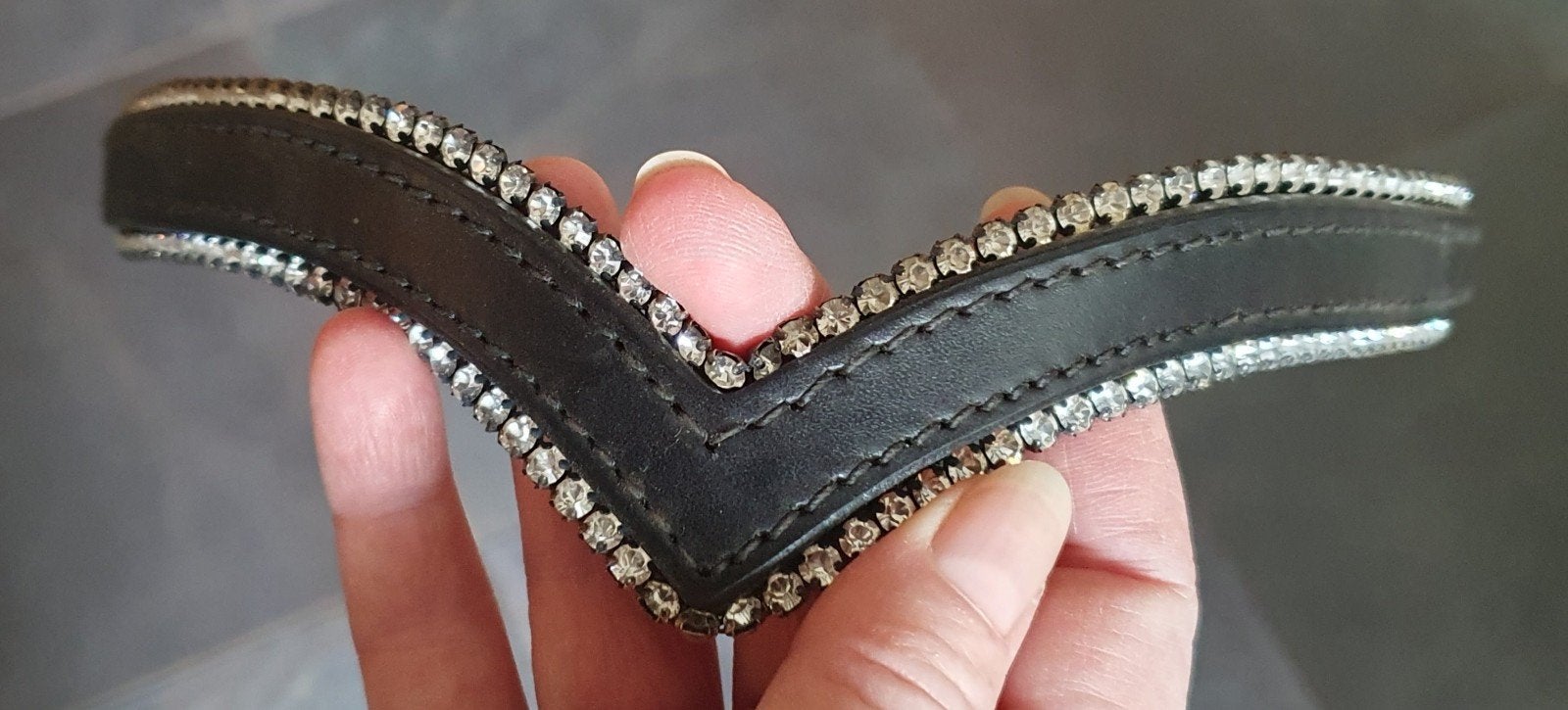 Unieke Döbert V vormige frontriem Swarovski, Ophalen of Verzenden, Frontriem, Full