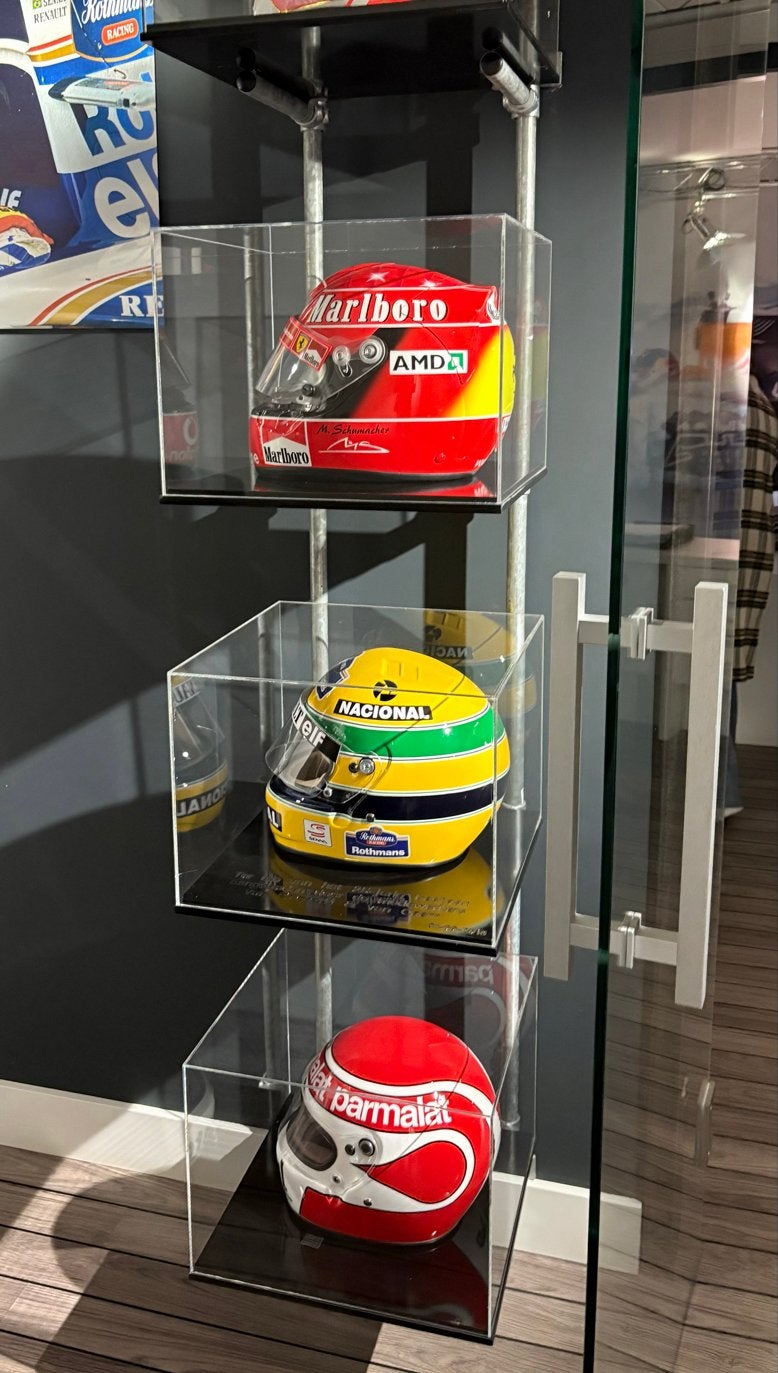 3 Display boxen helmen (zonder helmen), Verzamelen, Ophalen, Zo goed als nieuw, Formule 1