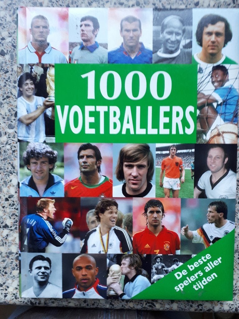 Te koop mooi zgan voetbal boek, Ophalen of Verzenden, Zo goed als nieuw, Balsport