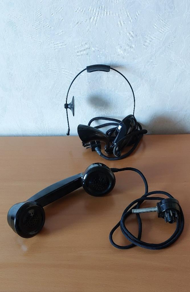 Oude Bakelieten Telefoonhoorn en een oude Koptelefoon, Ophalen of Verzenden, Gebruikt