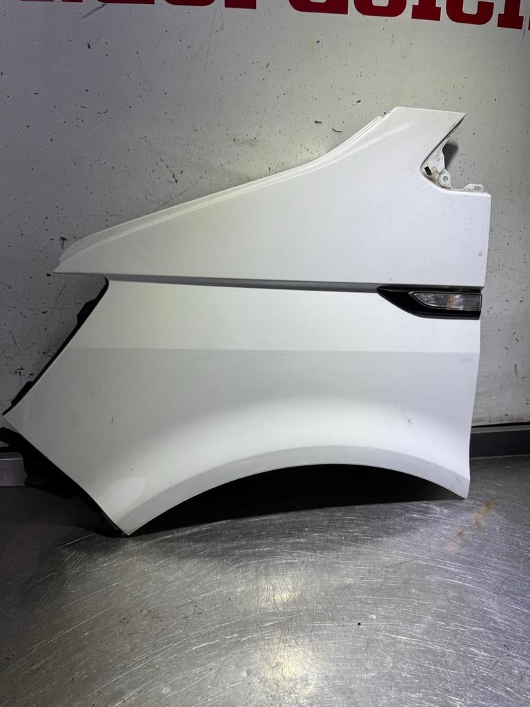 VW Transporter T6 Spatbord Links Voor  Wit 2016-2019, Ophalen of Verzenden, Gebruikt, Volkswagen
