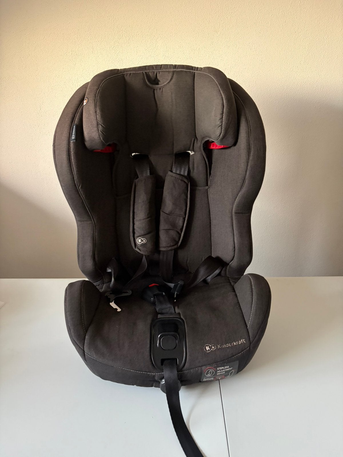 Kinderkraft autostoel Isofix, Autogordel, 15 t/m 36 kg, Zo goed als nieuw, Ophalen
