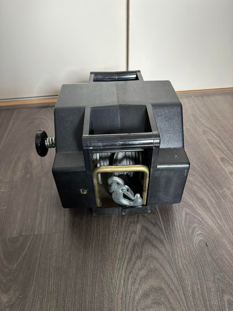 Elektrisch lier 12 volt voor boot of motor trailer, Ophalen of Verzenden, Gebruikt, Elektrisch