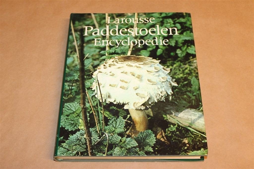 Larousse Paddestoelen Enc. — Mycotoxines en Determinatie, Ophalen of Verzenden, Zo goed als nieuw, Bloemen, Planten en Bomen