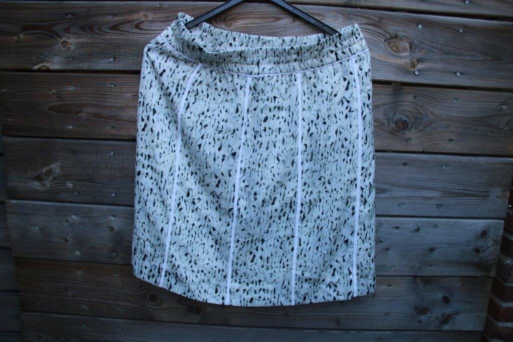 Rok creme/ zwart Marccain mt N4 (M/40) Vaste prijs OPRUIMING, Maat 38/40 (M), Beige, Ophalen of Verzenden, Zo goed als nieuw