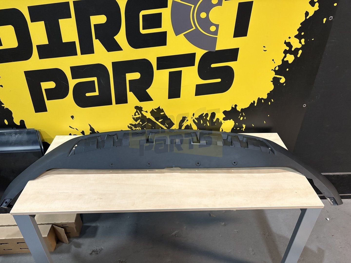 Volvo XC40/EX40 (4/18-) voorbumperspoiler Origineel! 3213609