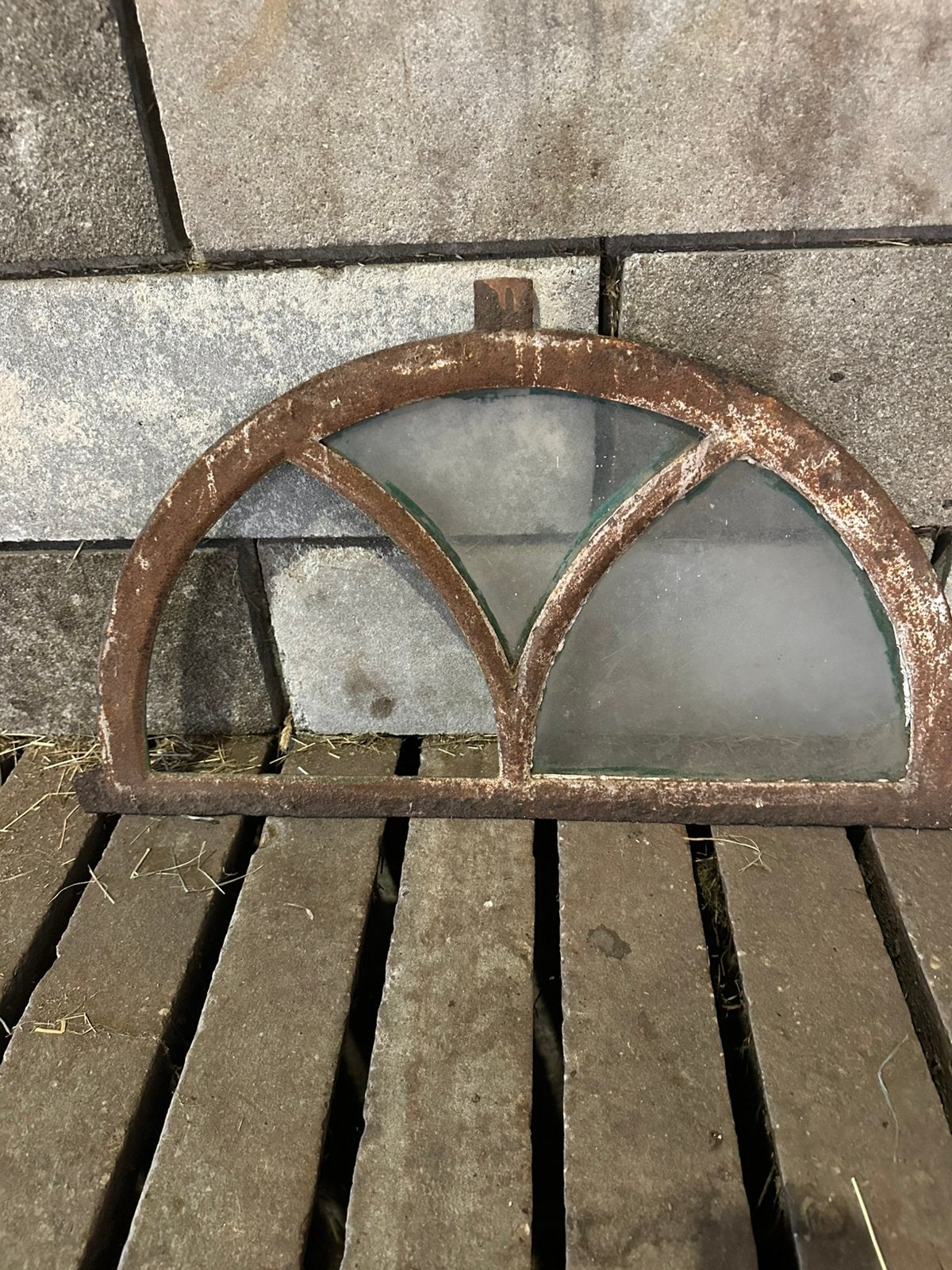 Twee gietijzeren stalramen, Ophalen, Gebruikt, Minder dan 80 cm, Minder dan 80 cm