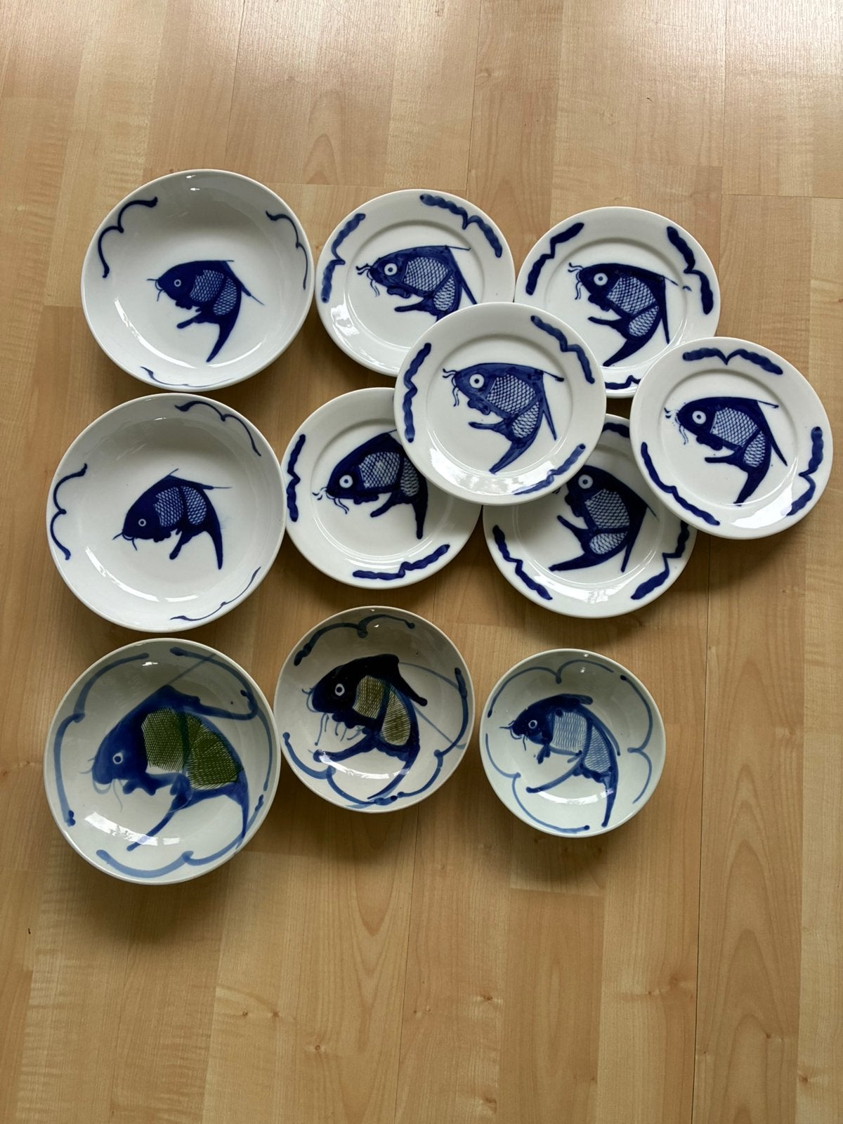 Servies Koi Karper borden, Ophalen, Zo goed als nieuw, Bord(en), Overige stijlen