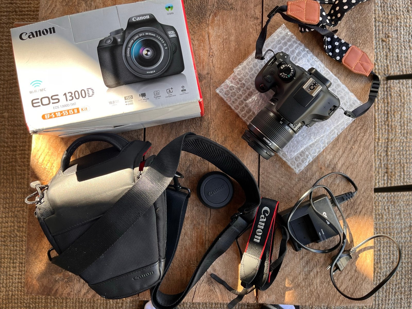 Canon EOS 1300D Spiegelreflexcamera met 18-55mm lens, Spiegelreflex, Canon, Zo goed als nieuw, 4 t/m 7 keer