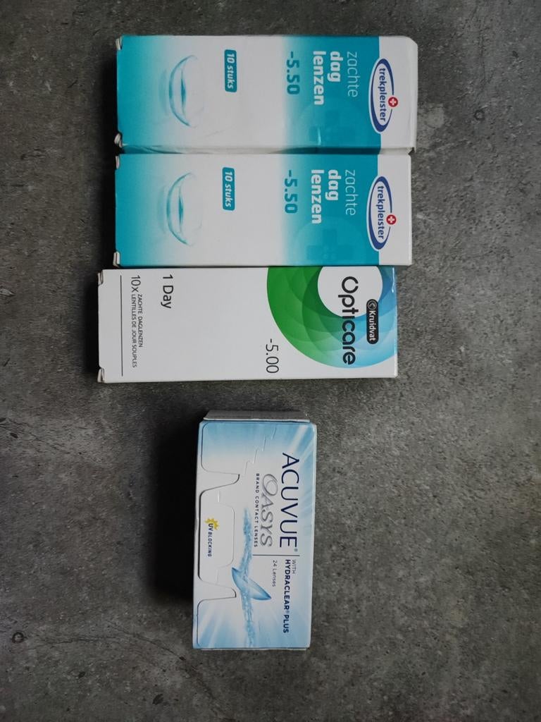 Daglenzen en 2 wekelijks systeem lenzen acuvue, Ophalen of Verzenden, Nieuw, Ogen