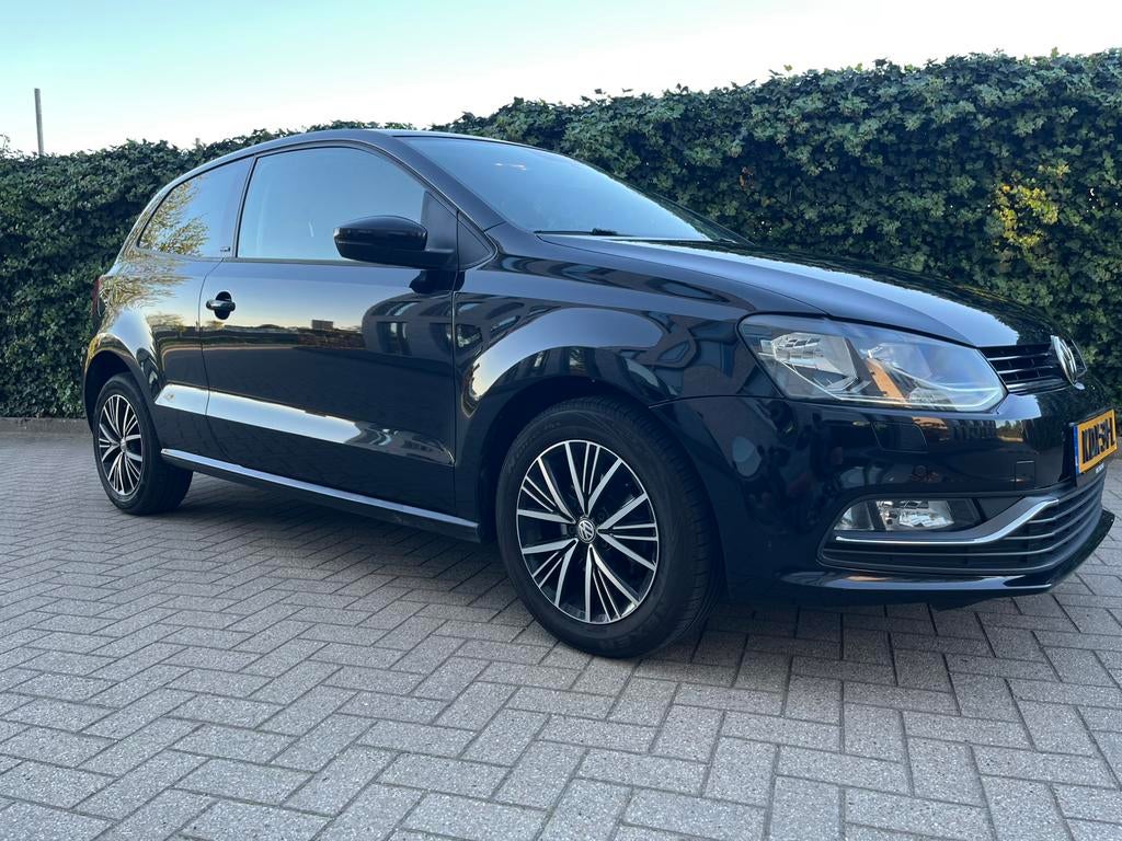 Volkswagen polo 1.0 ALLSTAR / Vol Opties / CompleteHistorie, Voorwielaandrijving, USB, Stof, Euro 6